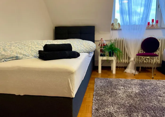 Apartament Zentral - Bahnhofnaehe - Universitaet-mercedes-modern