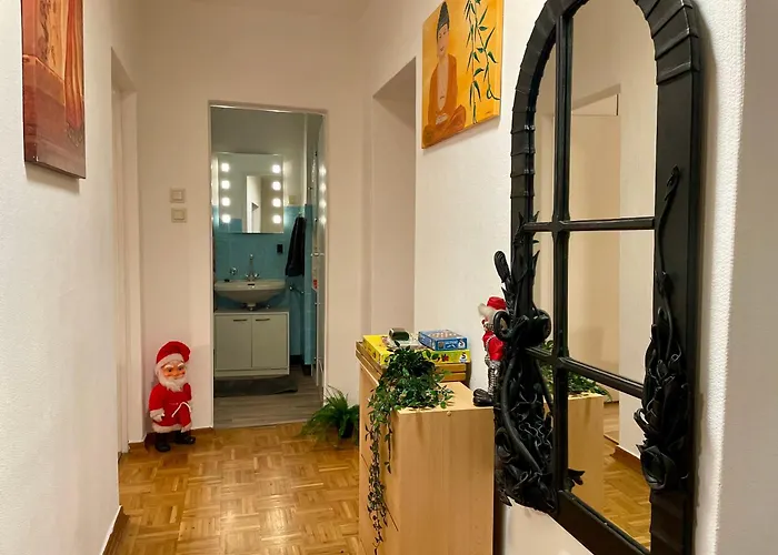 Zentral - Bahnhofnaehe - Universitaet-mercedes-modern Apartament Kassel